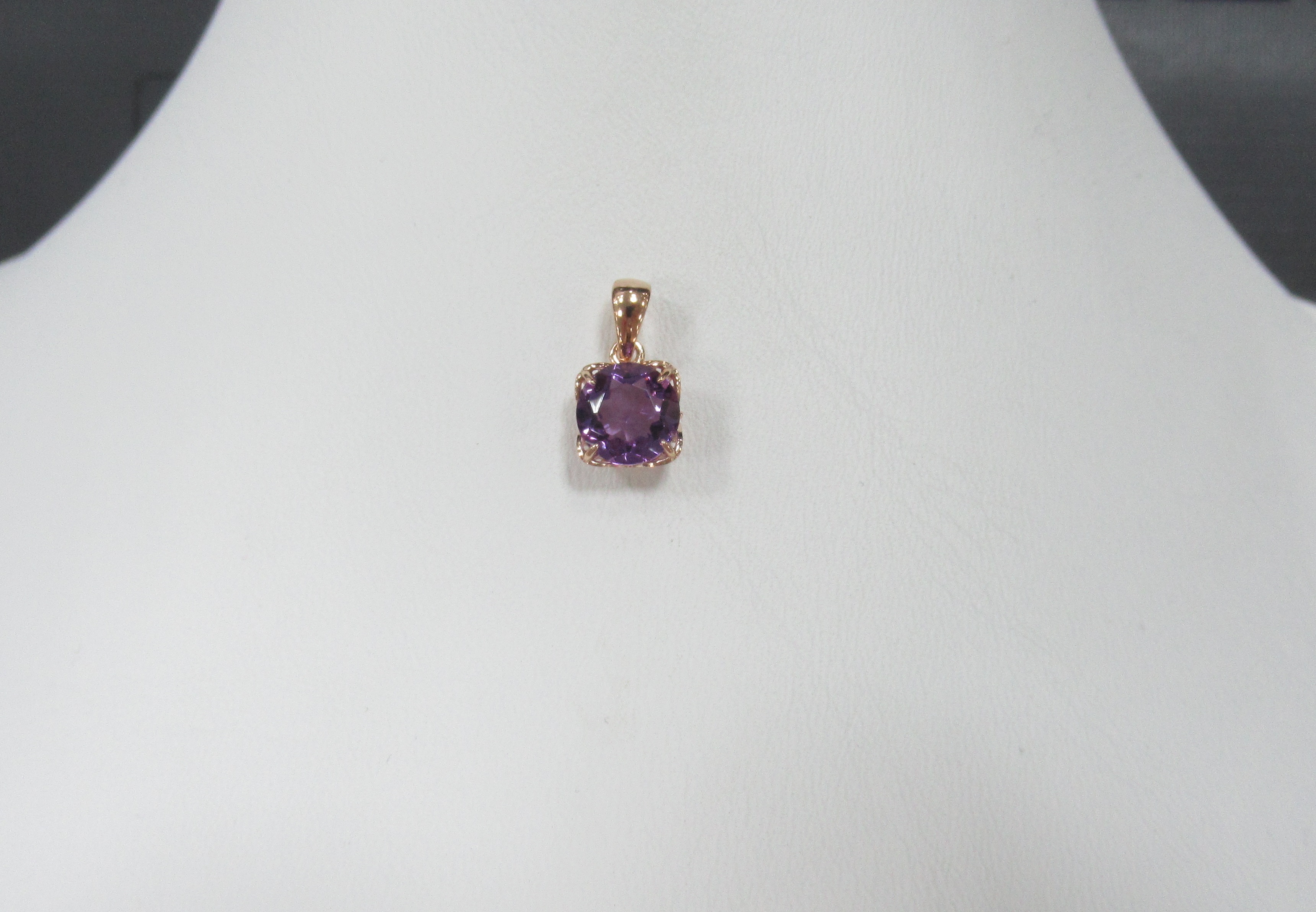 Серебряная подвеска с аметистом